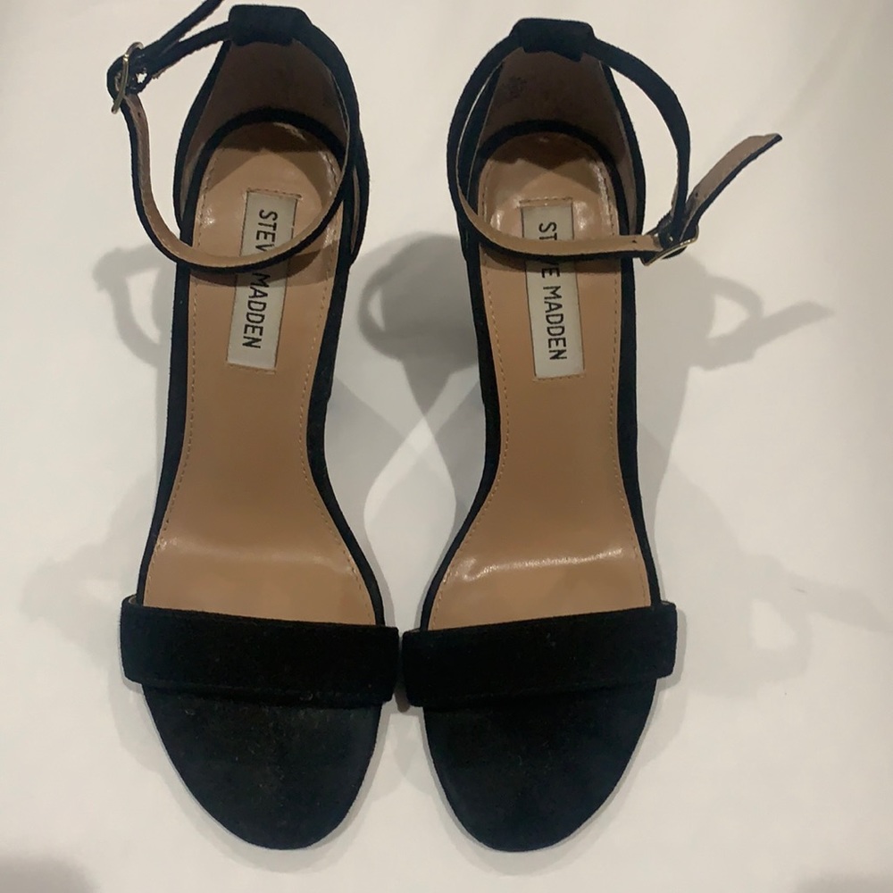 Steve Madden suede heels